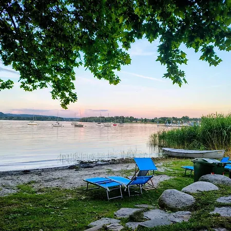 La Grotta Sul - Lakefront, Wi-fi & Private Parking Lejlighed